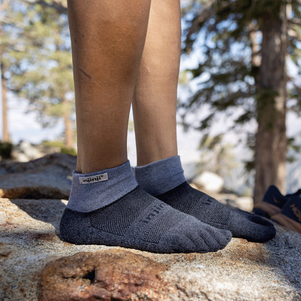 Injinji Trail Midweight Mini Crew | Granite