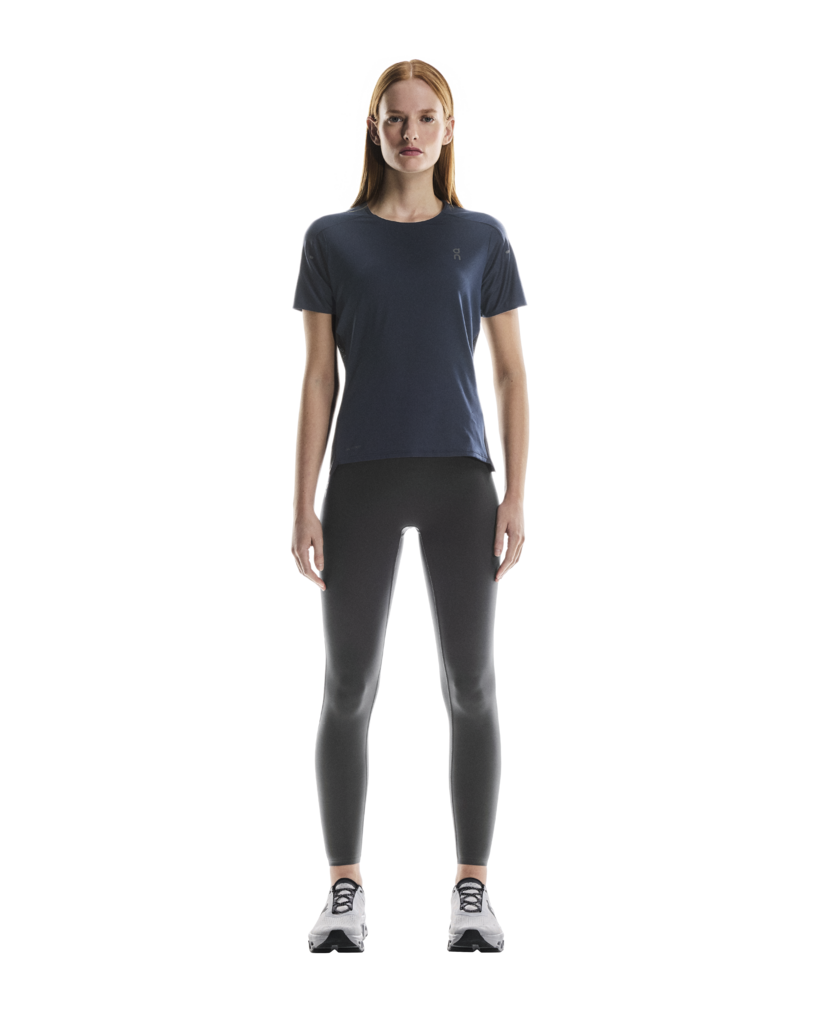 On Women's Performance-T | Navy/Black