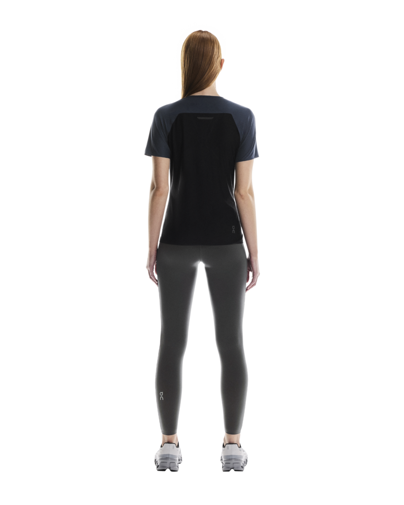 On Women's Performance-T | Navy/Black