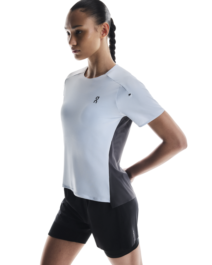 On Running Women's Performance Tee | Arctic/Eclipse