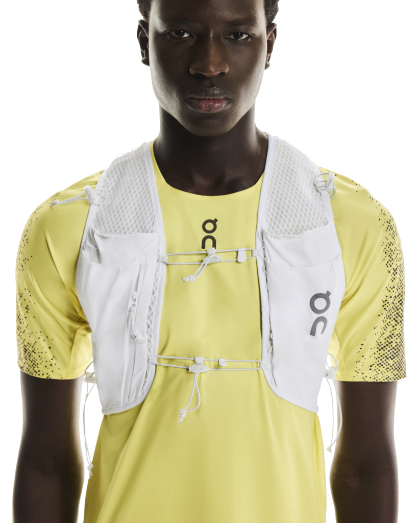 On Running Ultra Vest Pro | White
