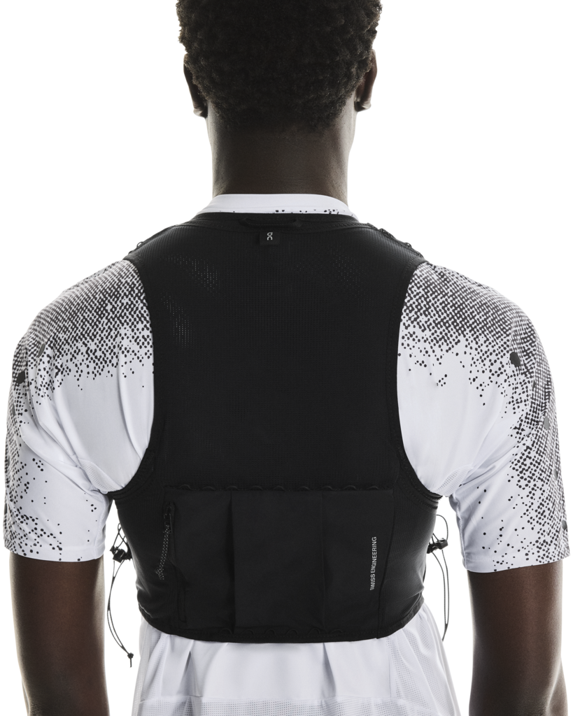 On Running Ultra Vest Pro | Black