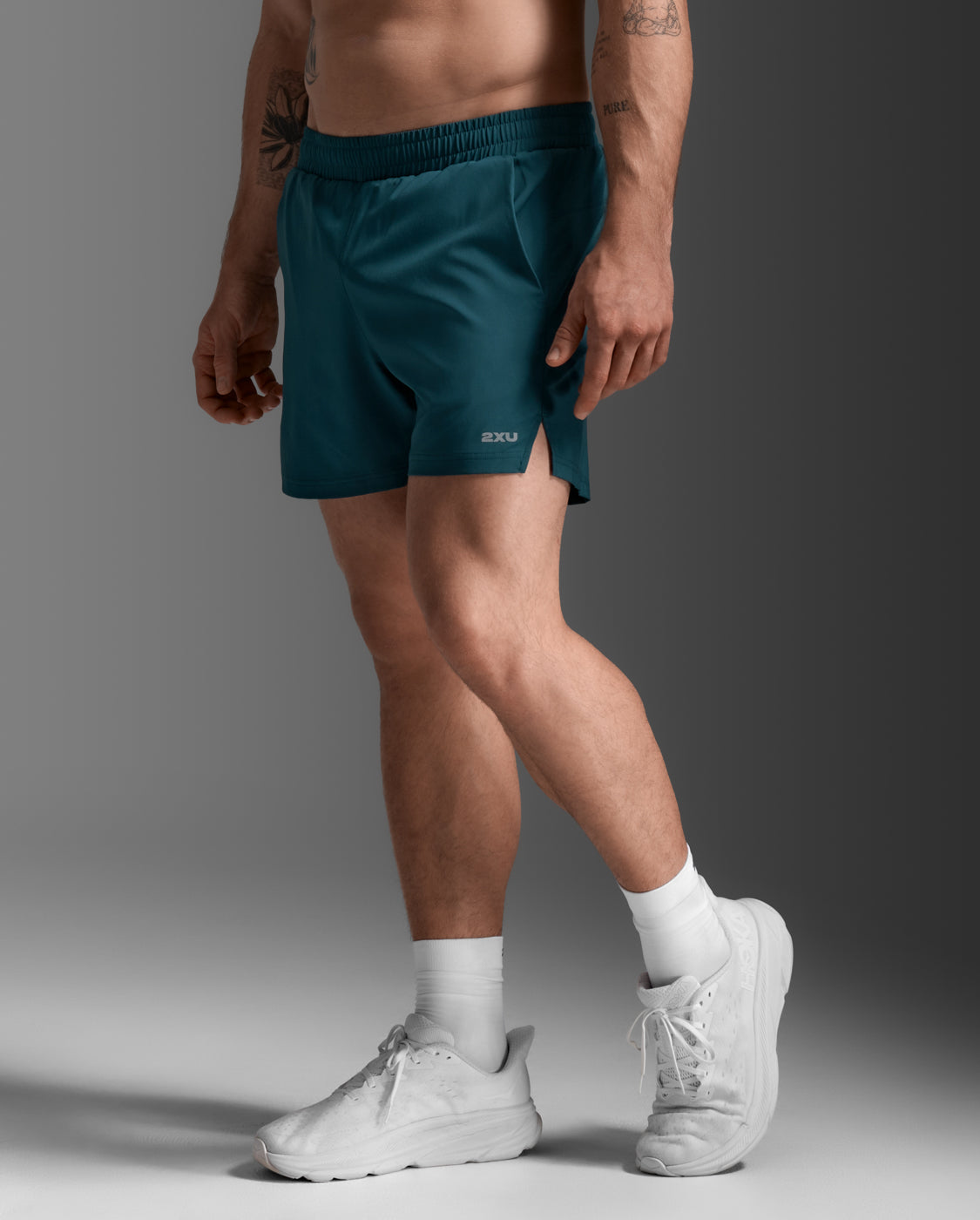 2XU Men's Aero 5 Inch Shorts | Dark Moss/Silver Reflective