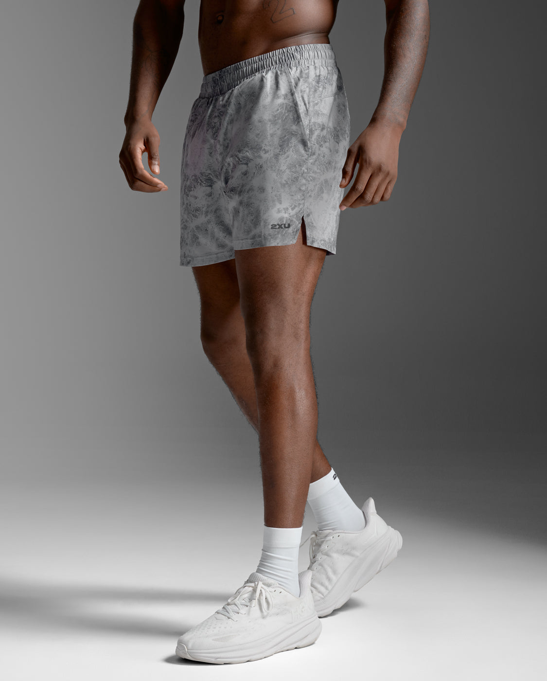 2XU Men's Aero 5 Inch Shorts | Weathervane Marble/Blk Reflect