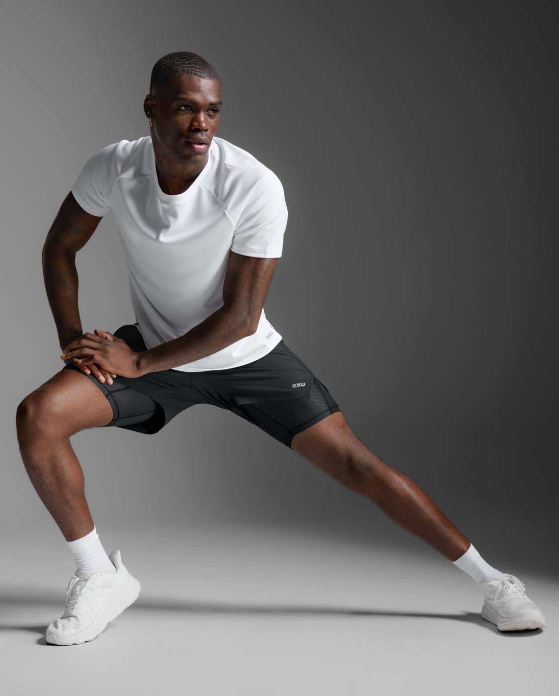 2XU Men's Aero Mesh 2-in-1 5" Short | Black