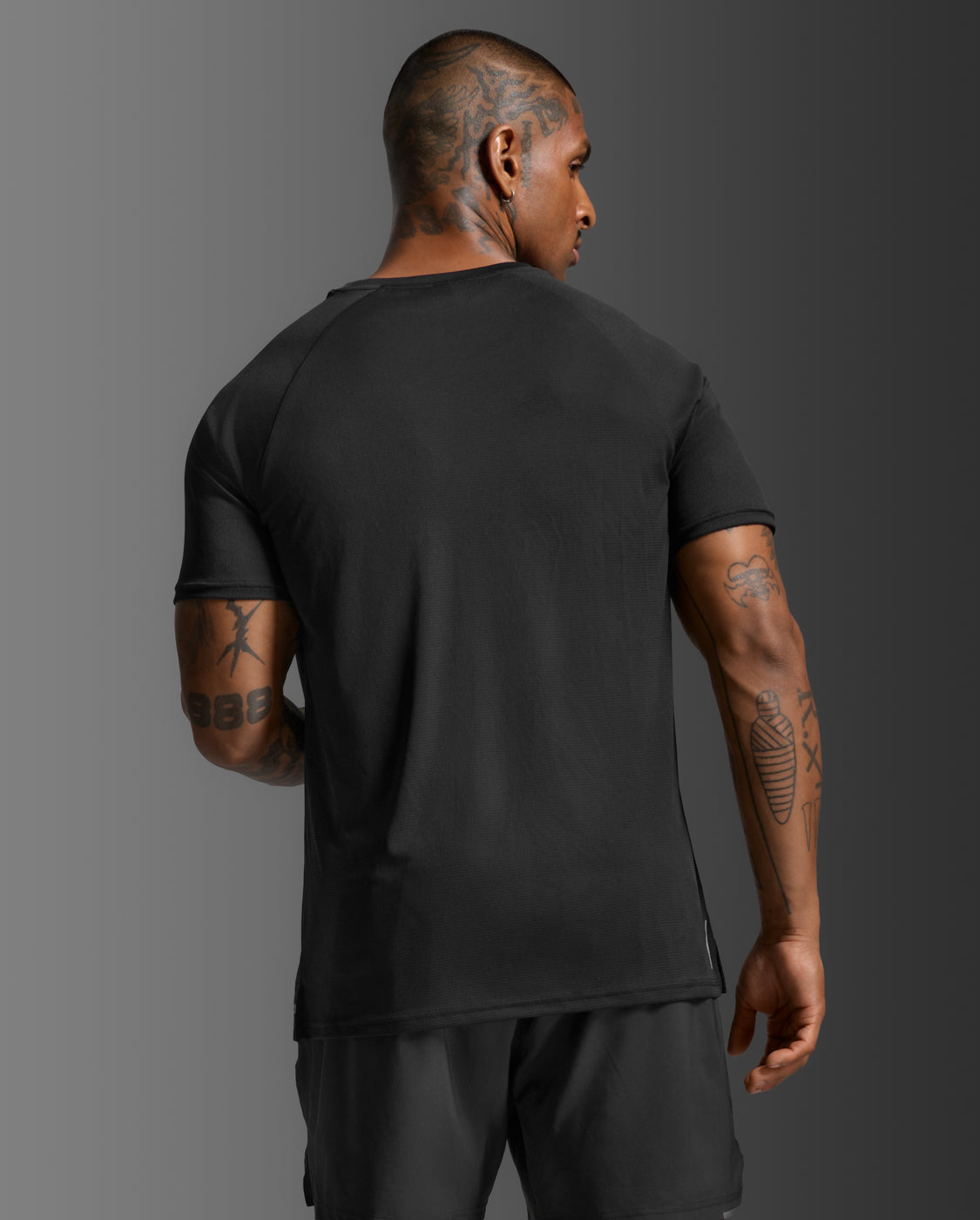 2XU Men's Aero Tee | Black/Silver Reflective