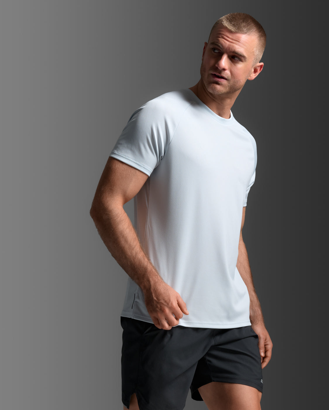 2XU Men's Aero Tee | Moonstone/Black Reflective