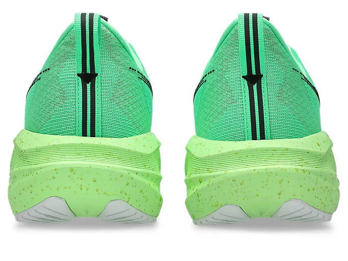 ASICS Men's NOVA BLAST 5 | Vital Green/Black