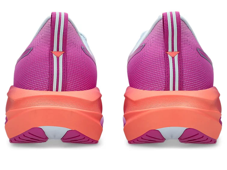 ASICS Women’s Novablast 5 | Sky/Digital Sakura