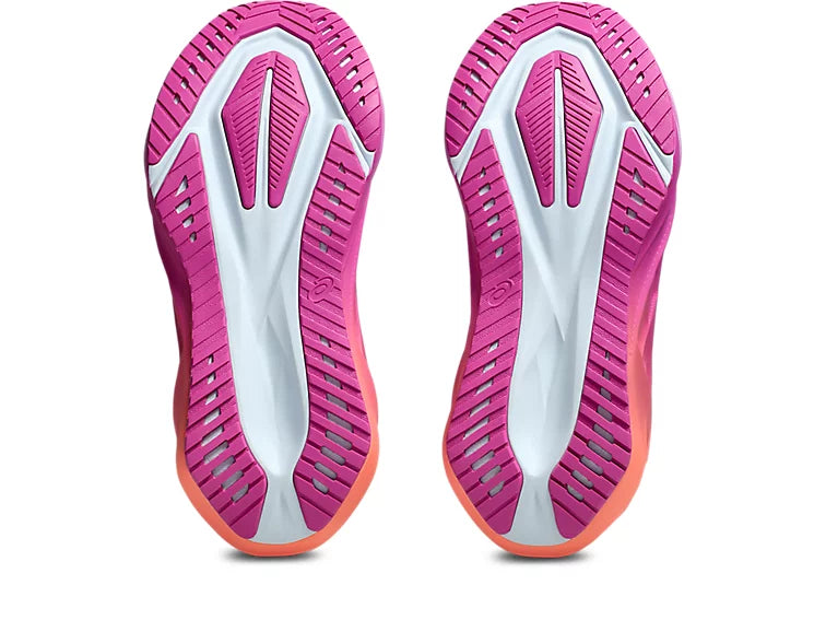 ASICS Women’s Novablast 5 | Sky/Digital Sakura