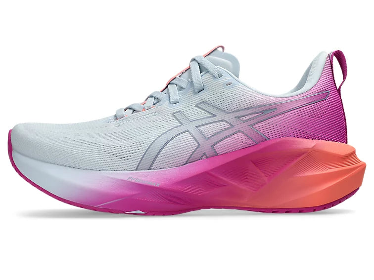 ASICS Women’s Novablast 5 | Sky/Digital Sakura