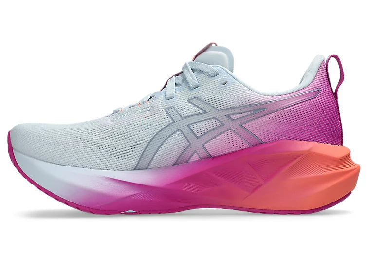ASICS Women’s Novablast 5 | Sky/Digital Sakura