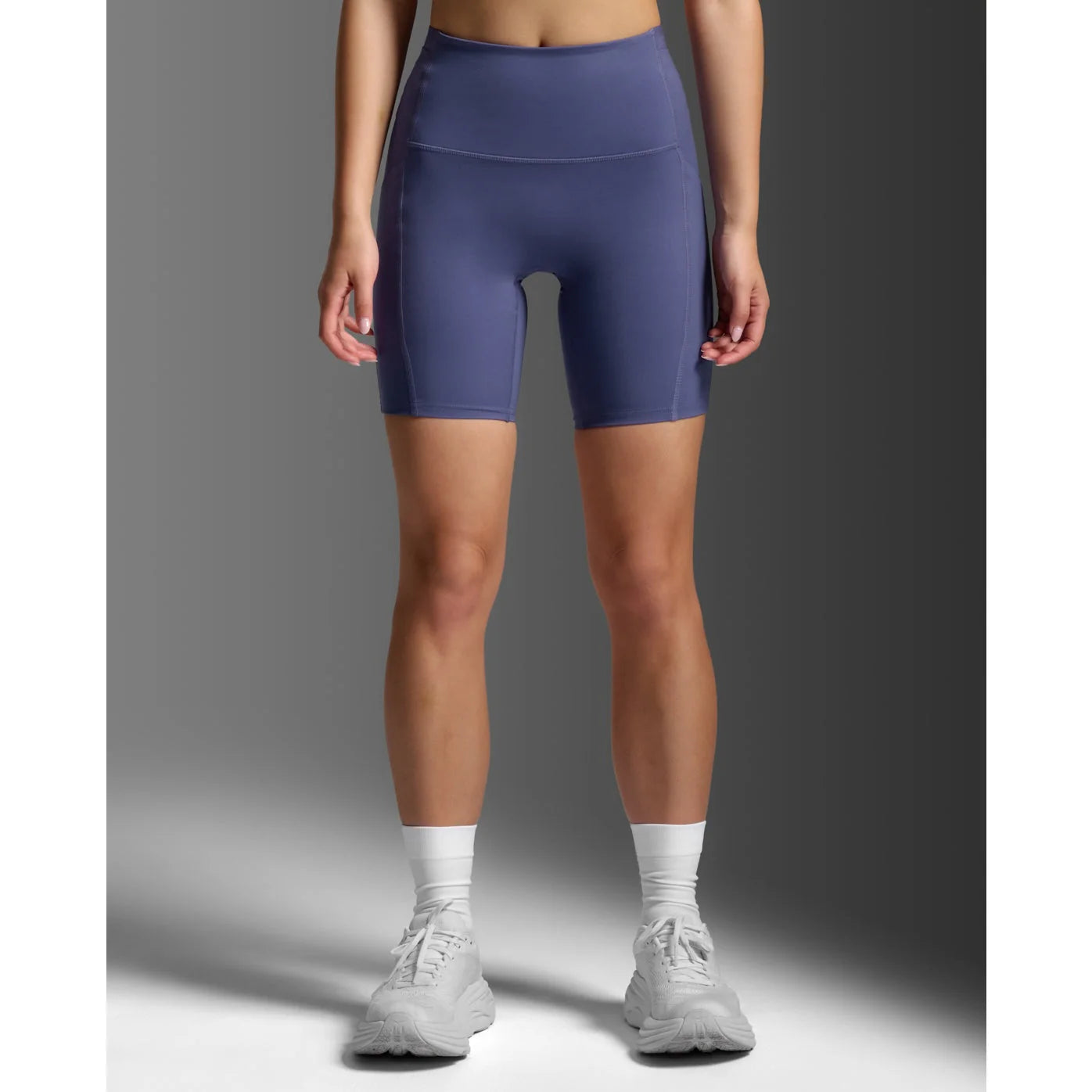 2XU Women's Form Stash Hi-Rise 6" Compression Short With Pocket