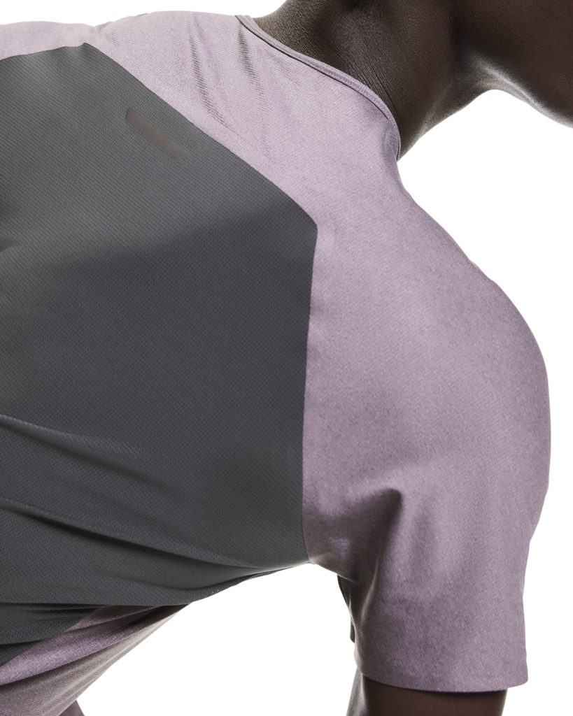 On Running Men's Performance Tee | Dewberry/Eclipse