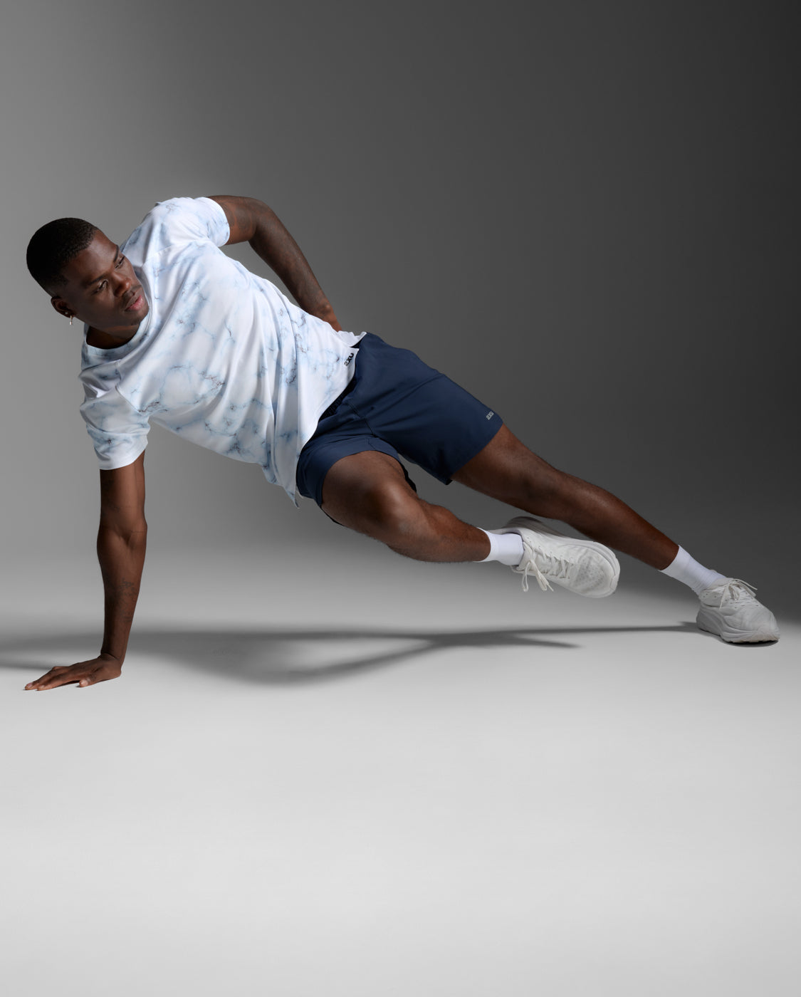 2XU Men's Aero Tee | Blue Marble/Black Reflective