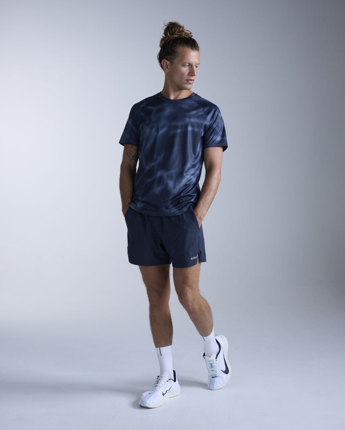 2XU Men's Aero Tee | Midnight Marble/Silver Reflect