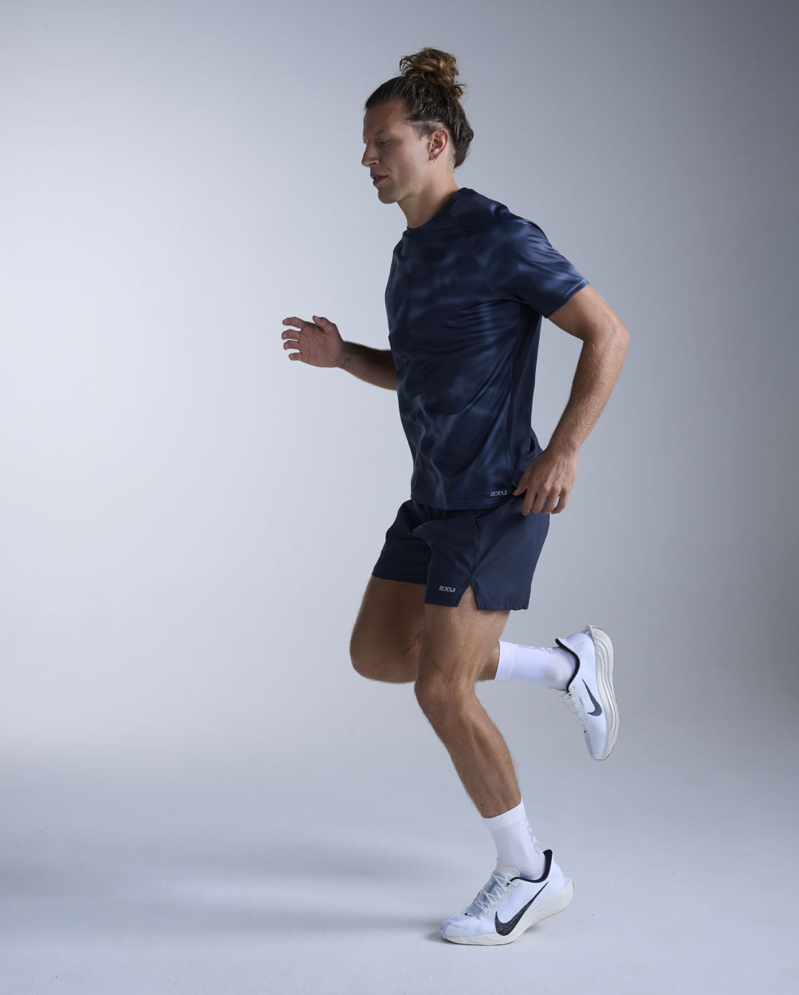 2XU Men's Aero Tee | Midnight Marble/Silver Reflect