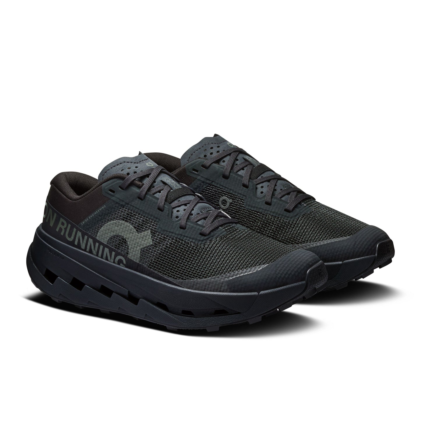 On Running Women's Cloudultra 3 | Black/Black