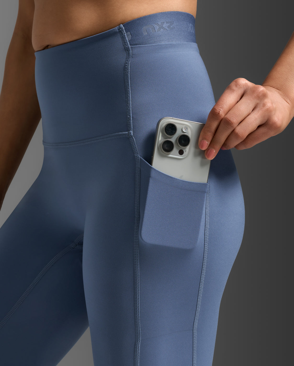 2XU Women's Form Stash High Rise Compression Tights with Pockets