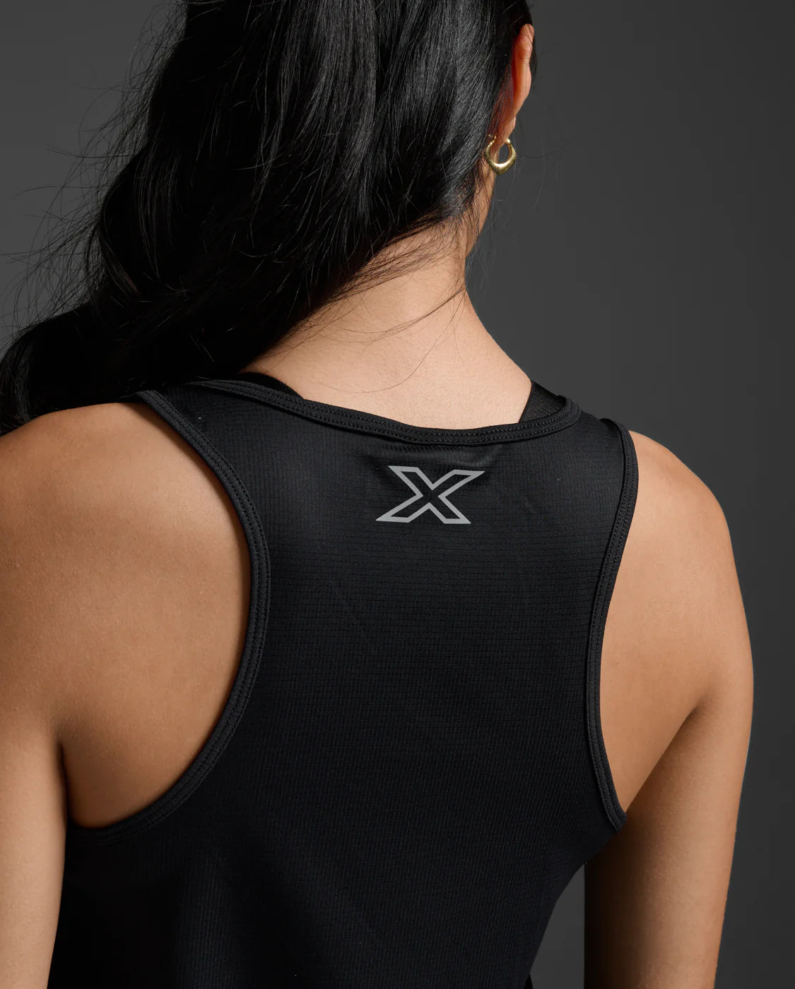 2XU Women's Aero Singlet | Black/Silver Reflective