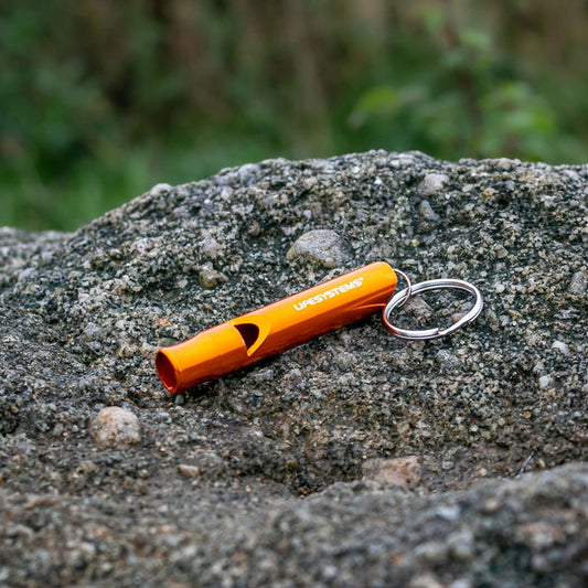 Lifesystems Mountain Whistle | Orange